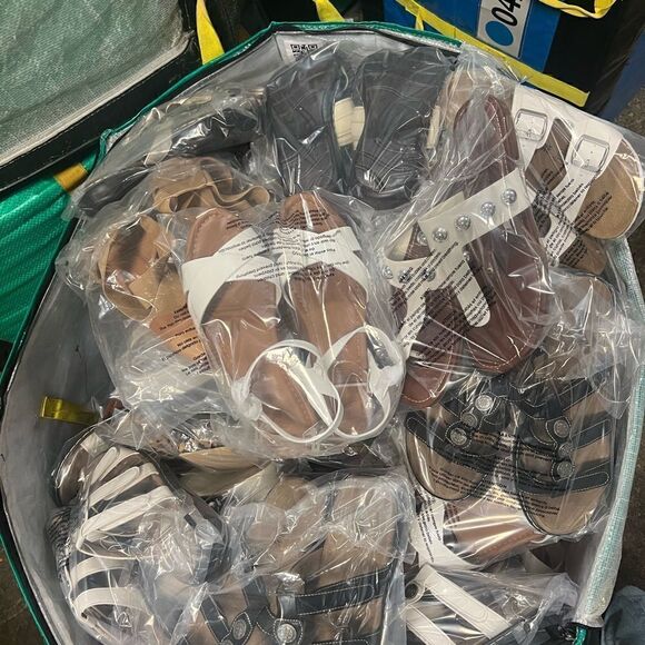 50 Pound Wholesale Lot Resellers:
New, Like New Condition, Sorted, Banded Pairs - Picture 2 of 15